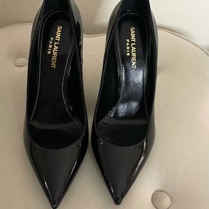 Saint Laurent Logo Heel Pumps